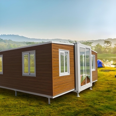Maison de conteneurs de 37 m2 avec chambre, salle de bain, salon et cuisine